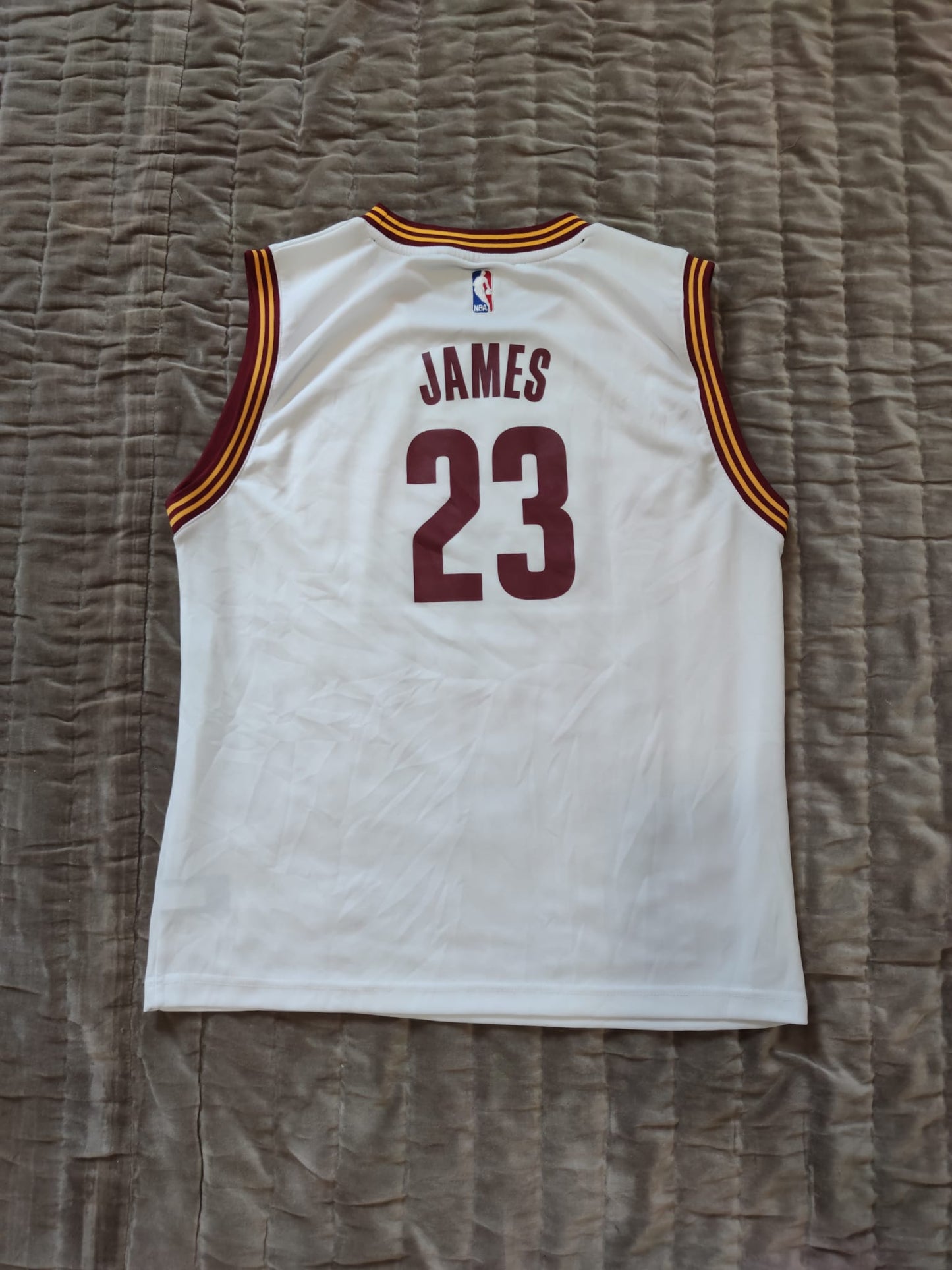 LeBron James #23 Cleveland Cavaliers Jersey Adidas Replica